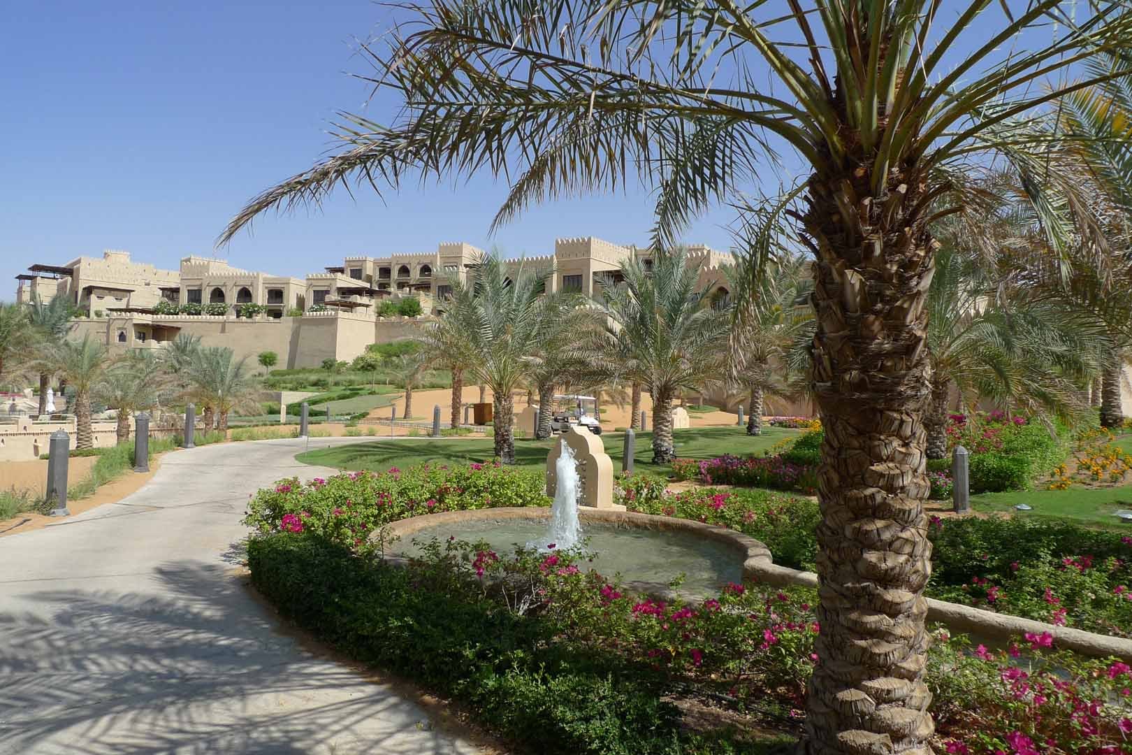 Dubai_Qasr-Al-Sarab_Slideshow_005