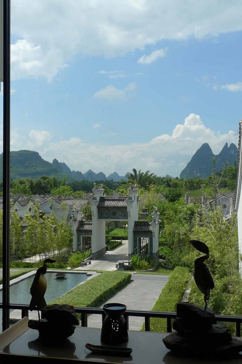 Yangshuo-Xian_Hotels_Banyan-Tree_Slideshow_024