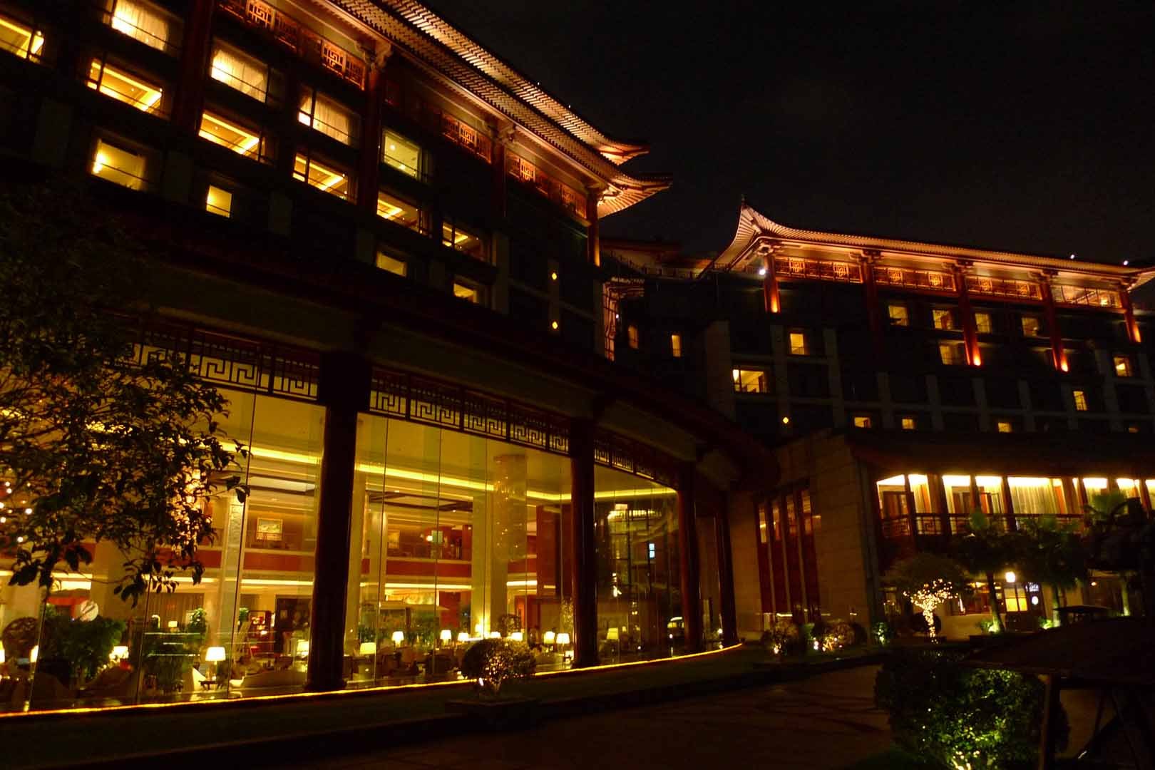 Yangshuo-Xian_Hotels_Shangri-La_Slideshow_007