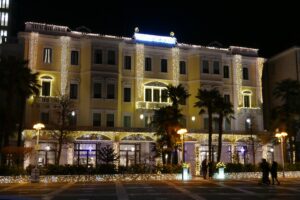 Lookandluxury-Travelblog-Hotelportraets-Grand-Hotel-Trieste-und-Victoria_001
